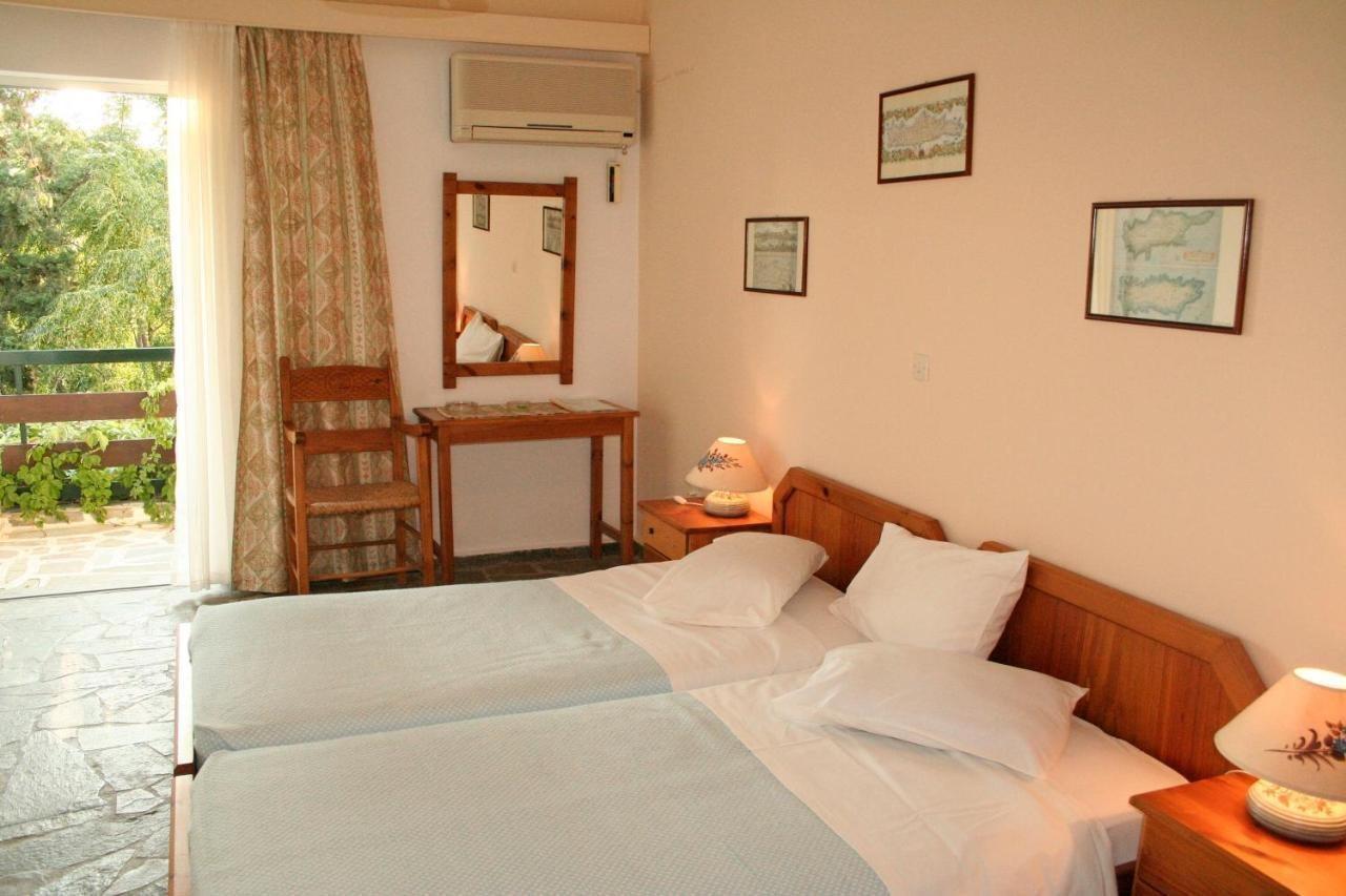 Sunningdale Hotel Agia Galini Exteriör bild