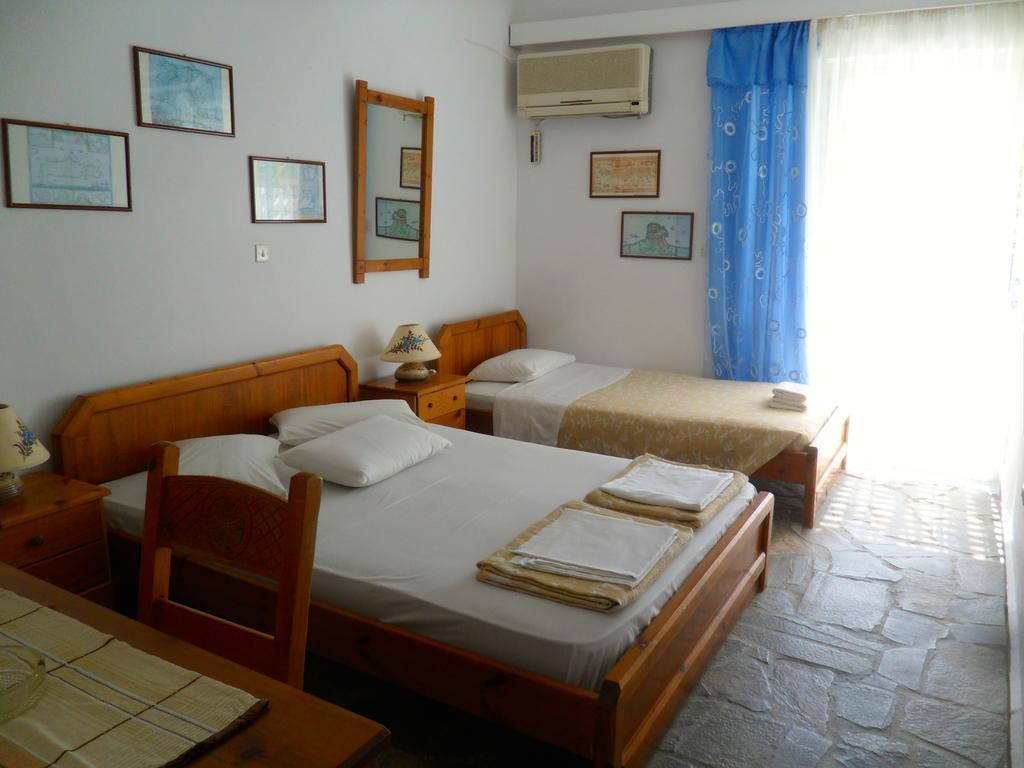 Sunningdale Hotel Agia Galini Exteriör bild