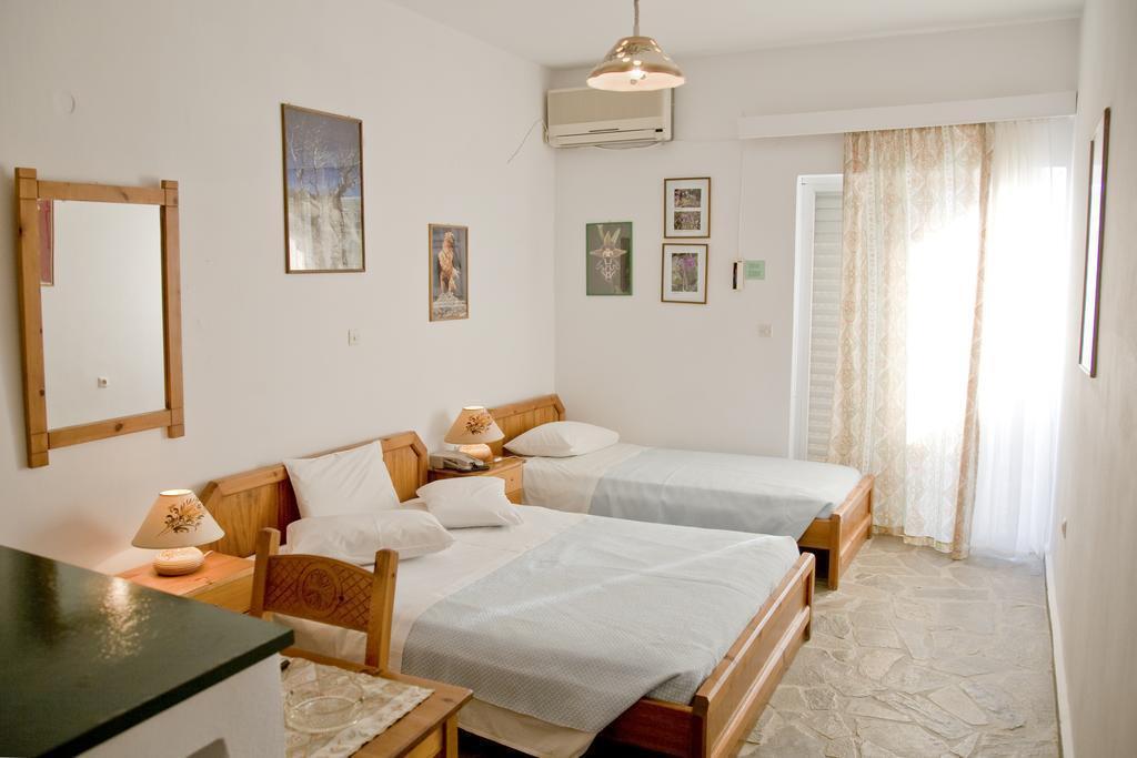 Sunningdale Hotel Agia Galini Exteriör bild